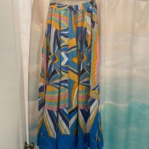 Beautiful and colorful skirt! Perfect for summer!